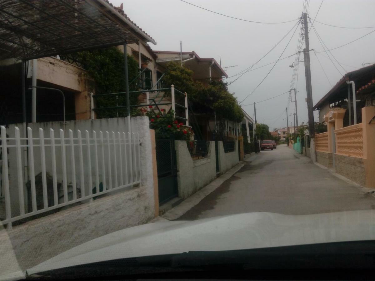Cozy House 2 Apartment Vrachati Bagian luar foto
